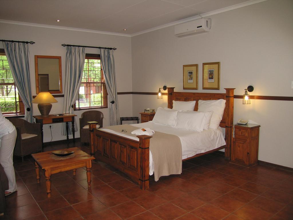 Beaufort Manor Country Lodge Beaufort West Exterior foto